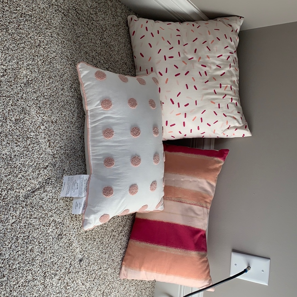 3 pillows